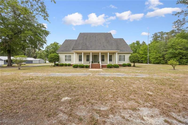 5 bedroom Single Family Residence at 315 Martin Street, No Recorded Subdivision, Folkston — photo 4