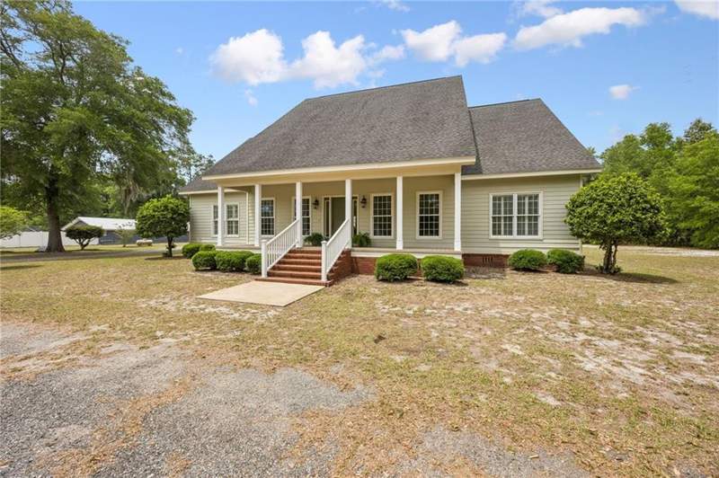5 bedroom Single Family Residence at 315 Martin Street, No Recorded Subdivision, Folkston — photo 5