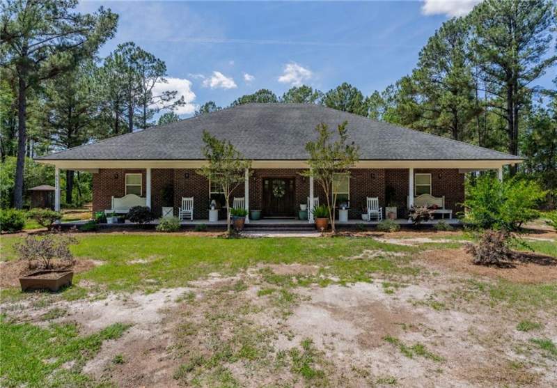3 bedroom Single Family Residence at 5512 Newton Road, No Recorded Subdivision, Blackshear — photo 2