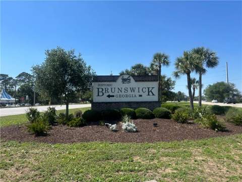 1721 Martin Luther King Jr. Boulevard, Brunswick GA - photo 21 of 23