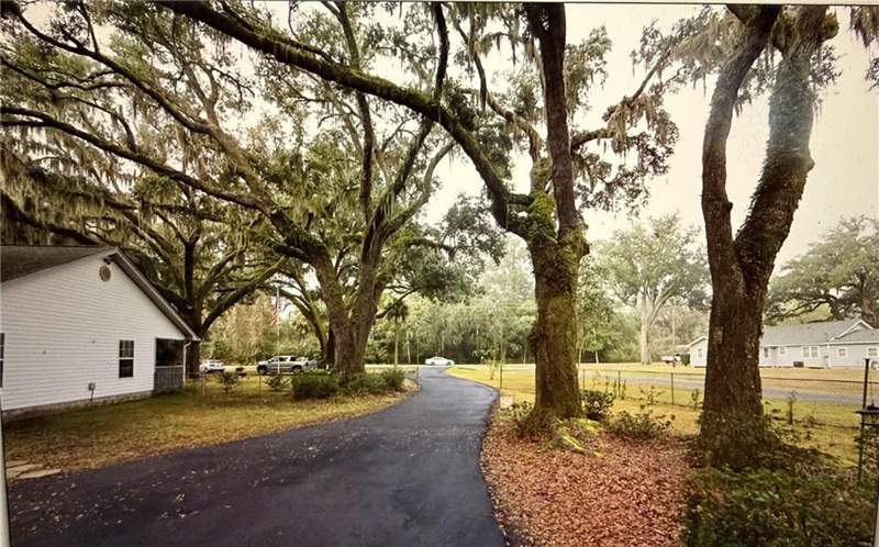 2 bedroom Single Family Residence at 950 Old Jesup Road, No Recorded Subdivision, Brunswick — photo 3