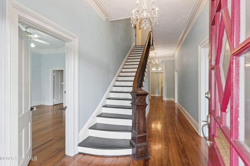 6 bedroom Single Family Residence at 809 Monck Street, Old Town, Brunswick — photo 3