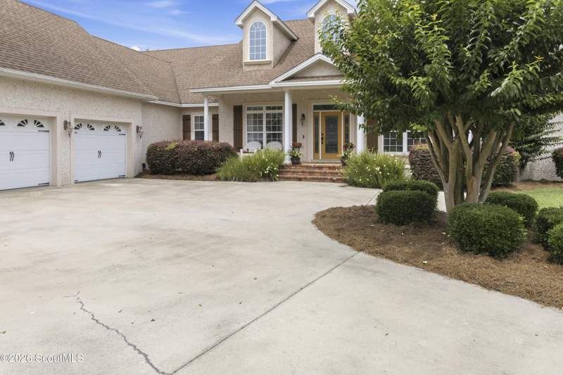 4 bedroom Single Family Residence at 106 Majestic Drive, Oak Grove Island, Brunswick — photo 3