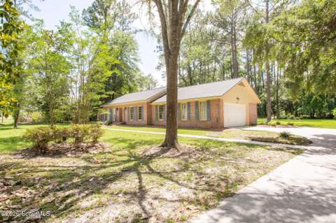 1075 Wildwood Road, Waycross GA - photo 18 of 49