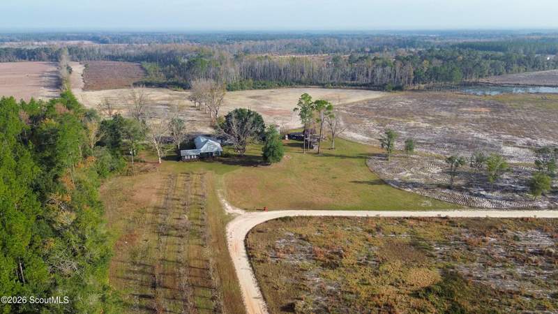 4 bedroom Single Family Residence at 5466 Robin Road, No Recorded Subdivision, Patterson — photo 3