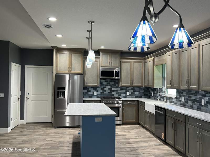 4 bedroom Single Family Residence at 1126 Ratcliffe Lake Drive, Ratcliff Lake, Brunswick — photo 3