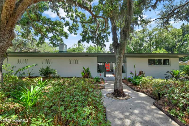 4 bedroom Single Family Residence at 101 Druid Oaks Lane, Druid Oaks, St. Simons Island — photo 2