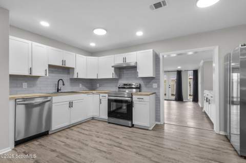 2820 Wolfe Street, Brunswick GA - photo 6 of 47