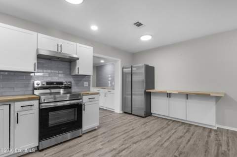 2820 Wolfe Street, Brunswick GA - photo 8 of 47