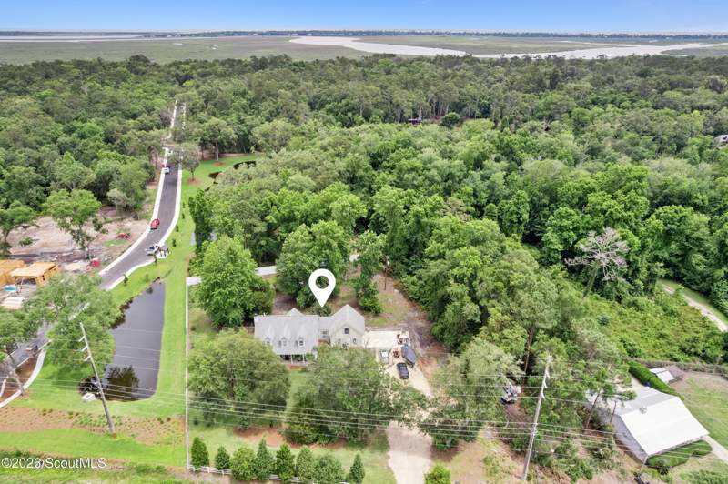 5 bedroom Single Family Residence at 112 Burns Landing, No Recorded Subdivision, St. Simons Island — photo 2