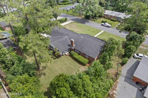 147 W Magnolia Street, Jesup GA - photo 6 of 24