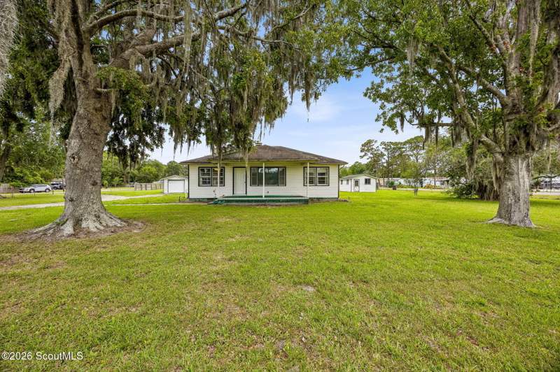 3 bedroom Single Family Residence at 879 Charlie Smith Sr Highway, No Recorded Subdivision, St. Marys — photo 2
