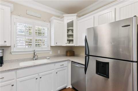 420 Holly Street, St. Simons Island GA - photo 10 of 26