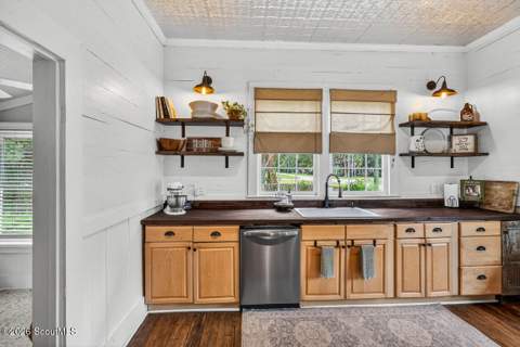 729 Johnston Street, Brunswick GA - photo 19 of 48