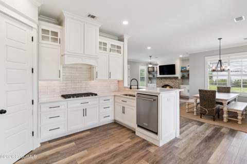 154 Robertson Circle, St. Simons Island GA - photo 15 of 43
