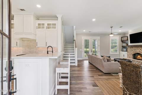 154 Robertson Circle, St. Simons Island GA - photo 10 of 43