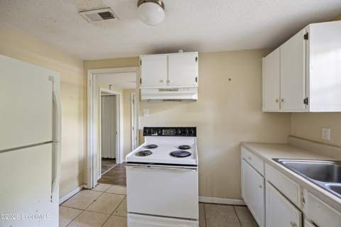 902 Martin Luther King Jr Boulevard, Darien GA - photo 10 of 18