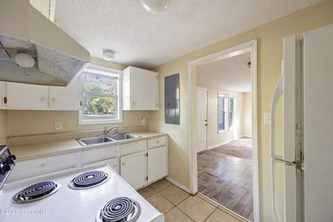902 Martin Luther King Jr Boulevard, Darien GA - photo 11 of 18