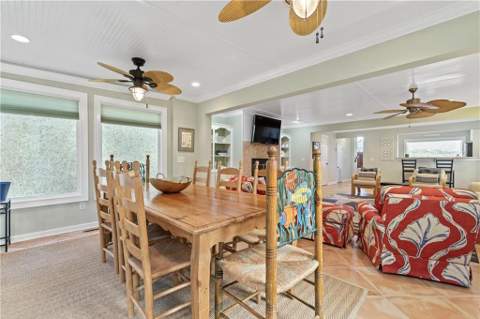 1528 Ocean Boulevard, St. Simons Island GA - photo 20 of 37