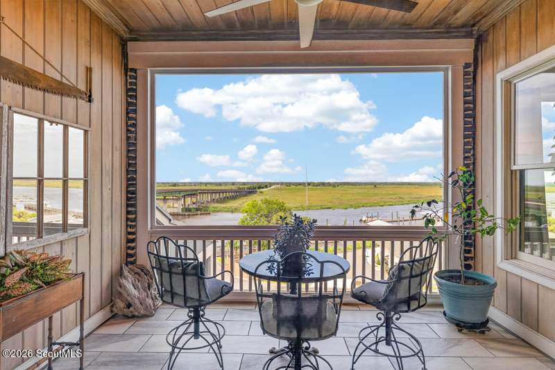 2 bedroom Condominium at 107 Broad Street, Building 200 Waterfront Condos, Darien — photo 2