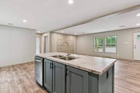5 N Riverhill Trail, Brunswick GA - photo 8 of 28
