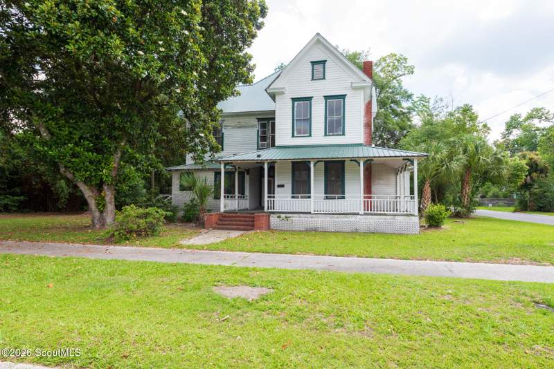 5 bedroom Single Family Residence at 306 Lee Avenue, No Recorded Subdivision, Waycross — photo 2