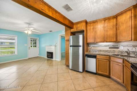 322 N Satilla Street, Kingsland GA - photo 9 of 24