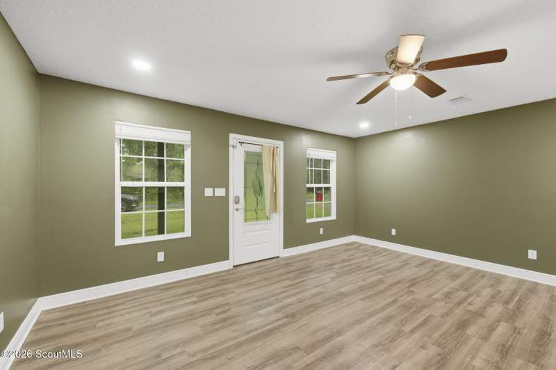 3 bedroom Single Family Residence at 619 Red Hawk Drive, Hawk's Landing, Waynesville — photo 5