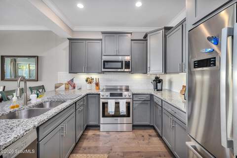704 Mariners Circle, St. Simons Island GA - photo 9 of 34