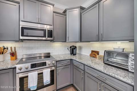 704 Mariners Circle, St. Simons Island GA - photo 10 of 34