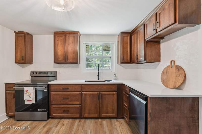 4 bedroom Single Family Residence at 724 Fancy Bluff Road, Fancy Bluff, Brunswick — photo 5