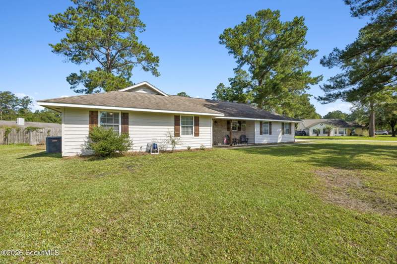 3 bedroom Single Family Residence at 206 Brackenfern Way, The Meadows, Kingsland — photo 2