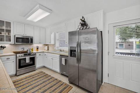 1533 Wood Avenue, St. Simons Island GA - photo 12 of 60