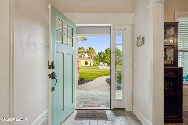 4 bedroom Single Family Residence at 113 Bedford Court, Brighton Lakes, Kingsland — photo 2