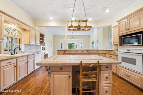 112 Jones Creek Drive, St. Simons Island GA - photo 22 of 69