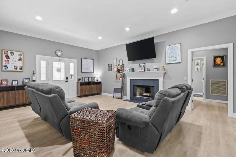 3 bedroom Single Family Residence at 125 River Ridge Road, River Ridge, Brunswick — photo 2