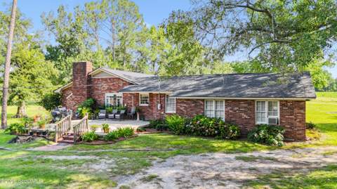 212 Lynwood Road, Jesup GA - photo 10 of 76