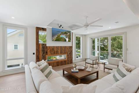 4217 Fourth Street, St. Simons Island GA - photo 9 of 80