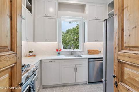 4217 Fourth Street, St. Simons Island GA - photo 22 of 80