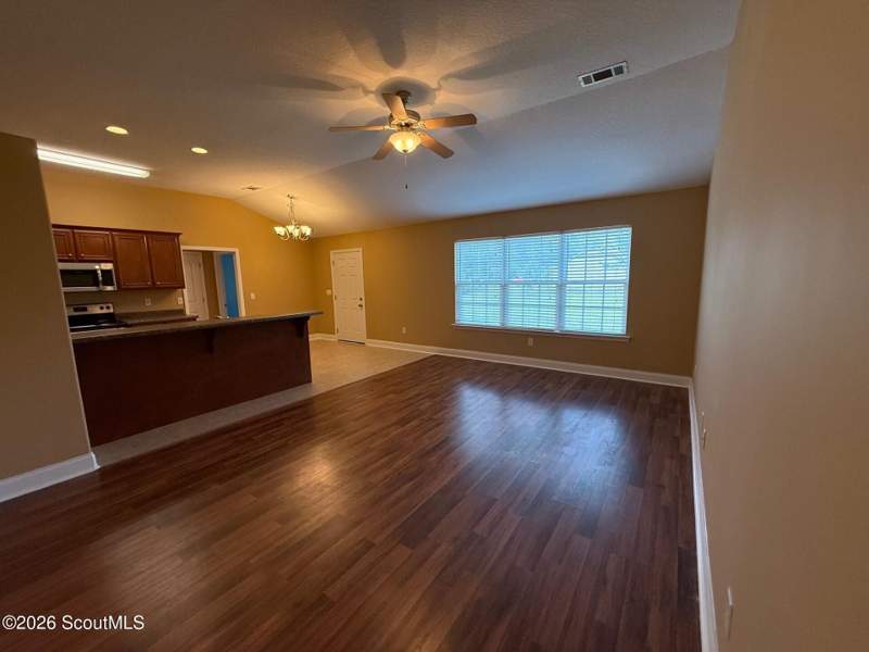 4 bedroom Single Family Residence at 539 Hawks Landing Drive, Hawk's Landing, Waynesville — photo 3