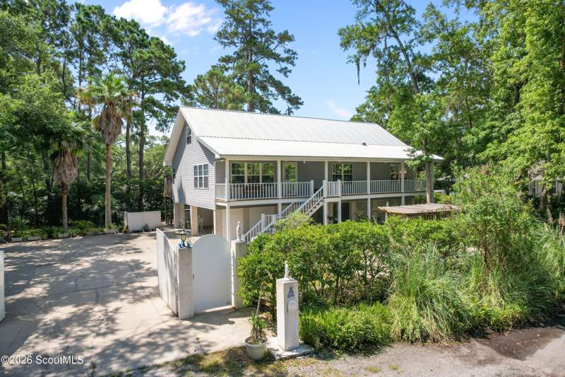 5 bedroom Single Family Residence at 104 Sapelo Street, Riverview, St. Simons Island — photo 3