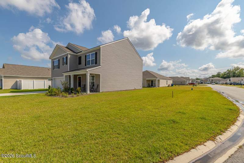 5 bedroom Single Family Residence at 58 Autumn's Wood Drive, Autumn's Woods, Brunswick — photo 3