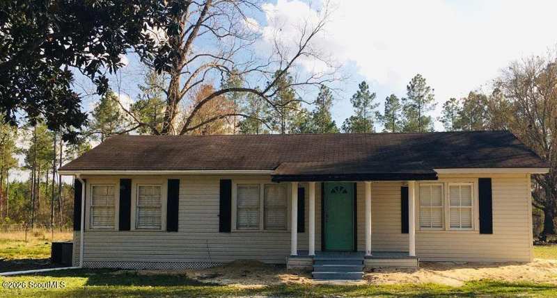 3 bedroom Single Family Residence at 207 & 209 Walker Road, No Recorded Subdivision, Waycross — photo 1