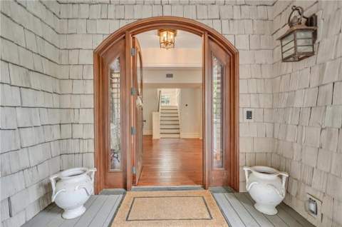1909 Dixon Lane, St. Simons Island GA - photo 6 of 96