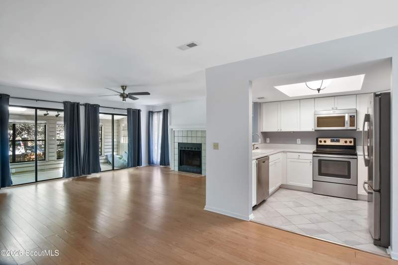 2 bedroom Condominium at 324 Brockinton Marsh, Brockinton Marsh Condos, St. Simons Island — photo 2