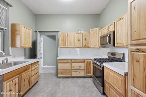 909 Gilmore Street, Waycross GA - photo 16 of 40