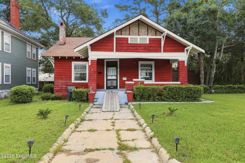 3 bedroom Single Family Residence at 909 Gilmore Street, No Recorded Subdivision, Waycross — photo 1