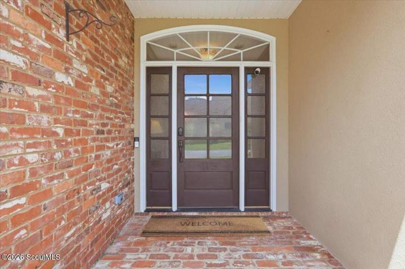 3 bedroom Single Family Residence at 115 Madeira Drive, Clear Water, Brunswick — photo 3