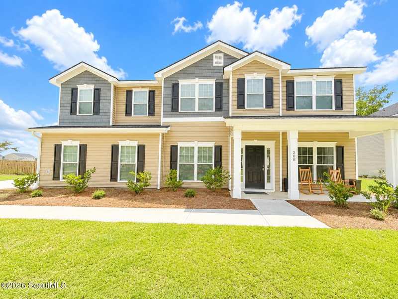 4 bedroom Single Family Residence at 208 Northshore Drive, No Recorded Subdivision, Kingsland — photo 1
