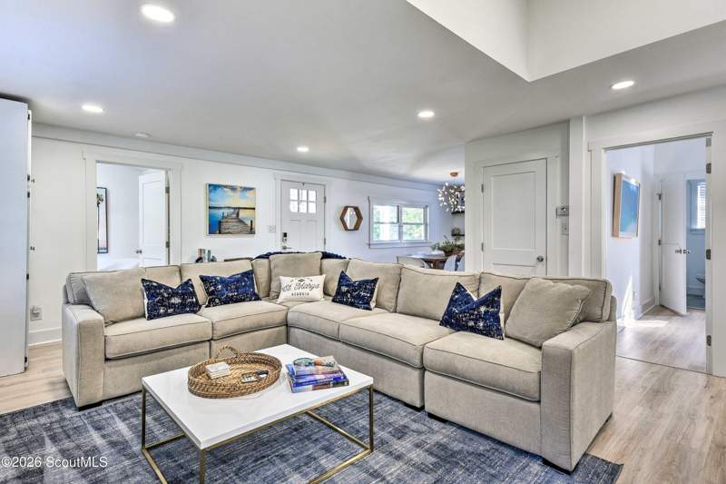 4 bedroom Single Family Residence at 206 E Weed Street, No Recorded Subdivision, St. Marys — photo 3